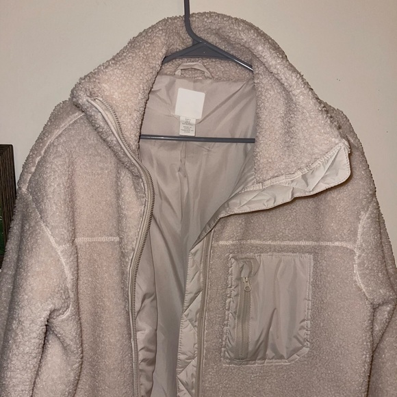 Jacket - Picture 4 of 5
